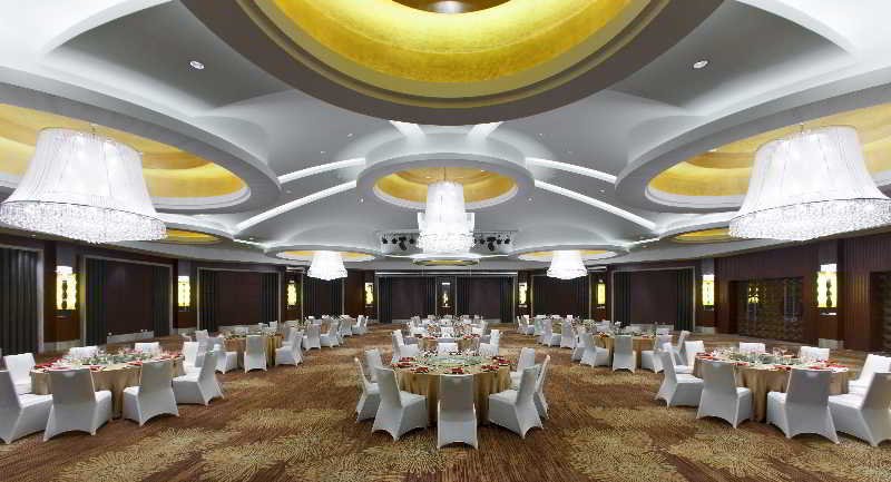 Фото GreenTree Inn Taicang Baolong Square Hotel