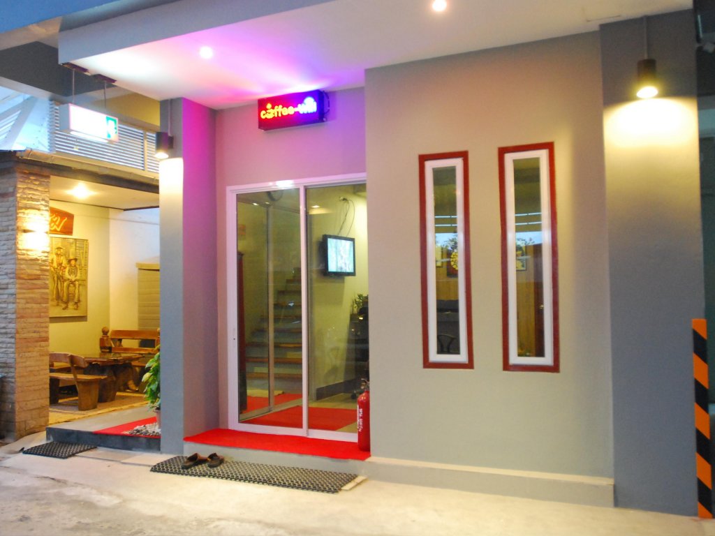 Фото отеля 2