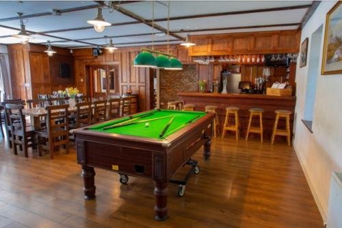 Фото Lydons Lodge Hotel