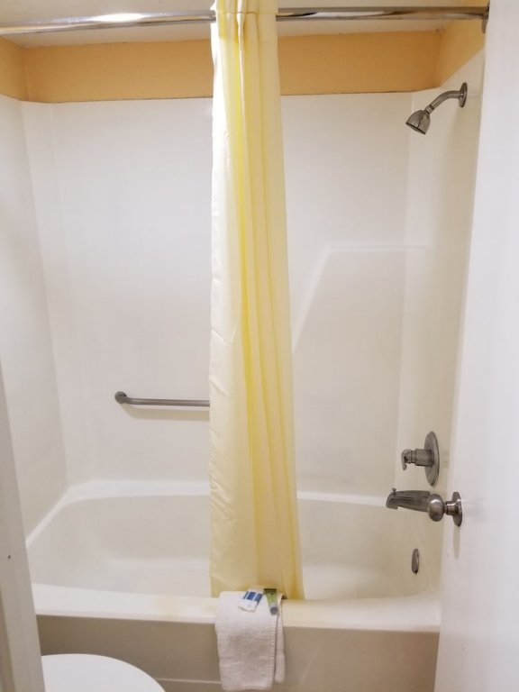 Фото Great Val-U Inn Odessa