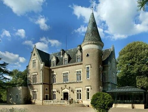 Гостиница Château des Reynats в Перигё