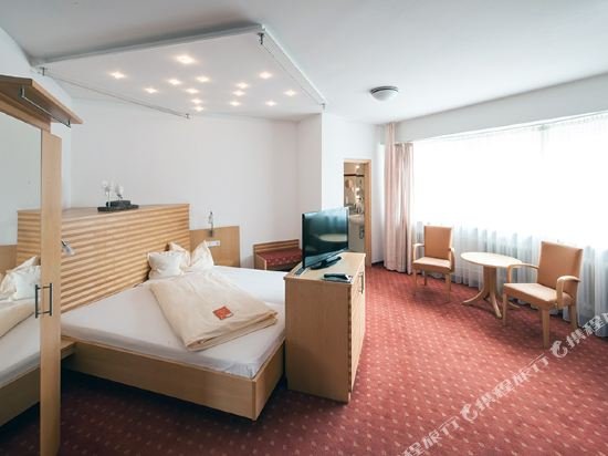 Фото Landschloss Korntal