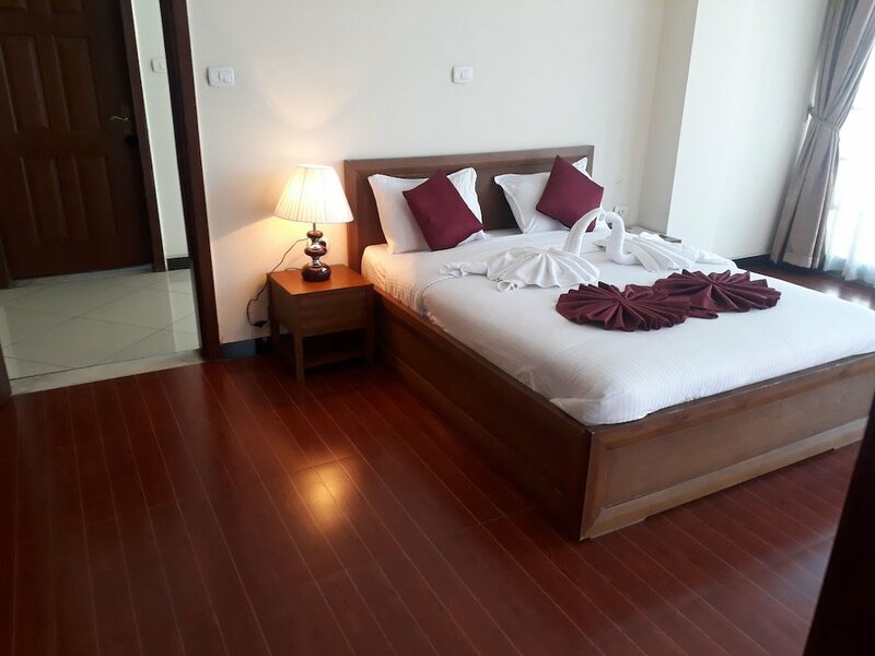 Гостиница Bruhway Hotel в Аддис-Абеба