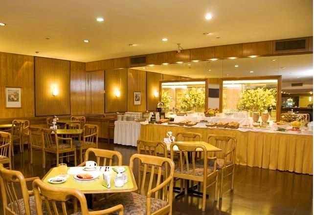 Фото Hotel Solans Carlton