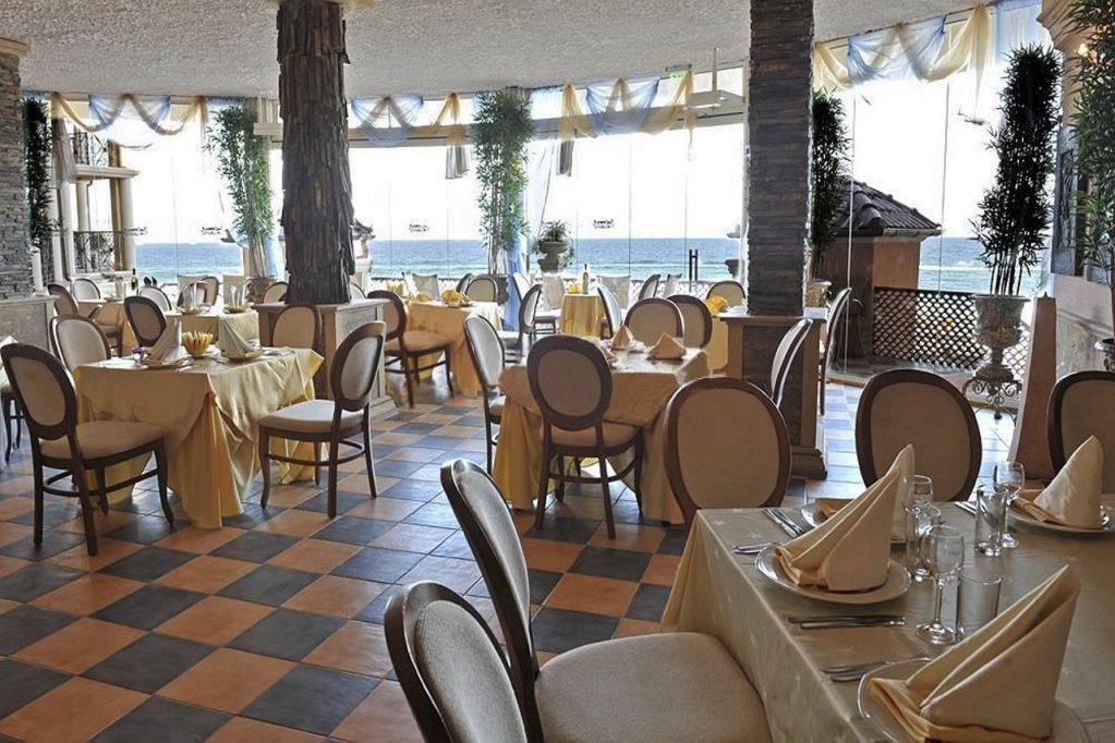 Фото Atrium Beach Hotel - All Inclusive