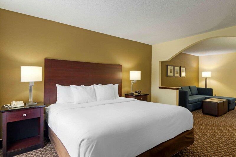 Гостиница Comfort Suites Milledgeville