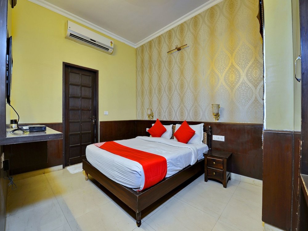 Фото Oyo Rooms Hawa Sadak Civil Lines
