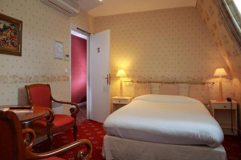 Фото Hotel Continental - Reims