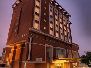 Гостиница Royal Orchid Jaipur в Джайпуре