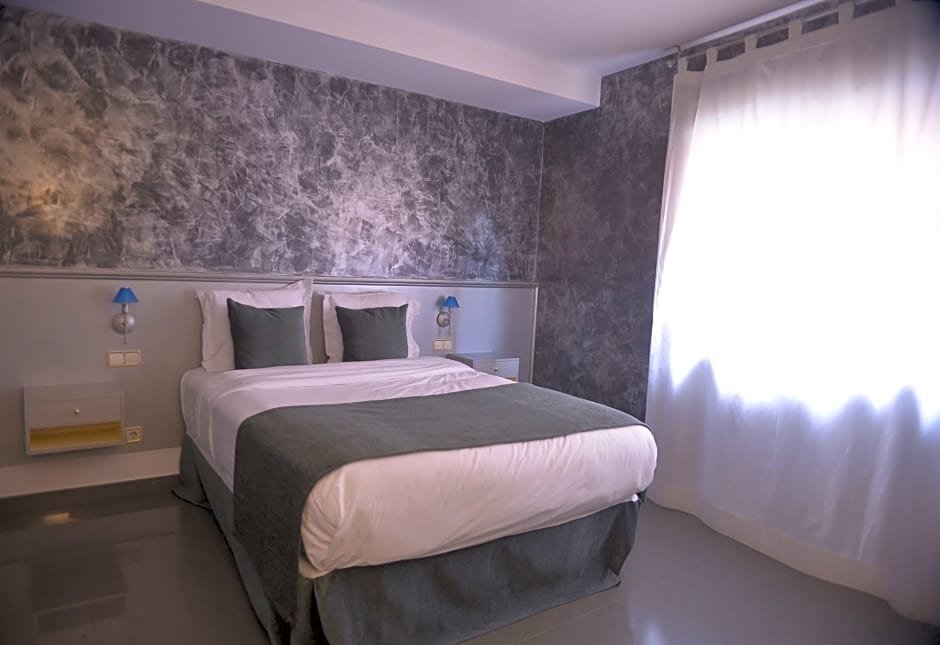 Фото Hotel Velilla