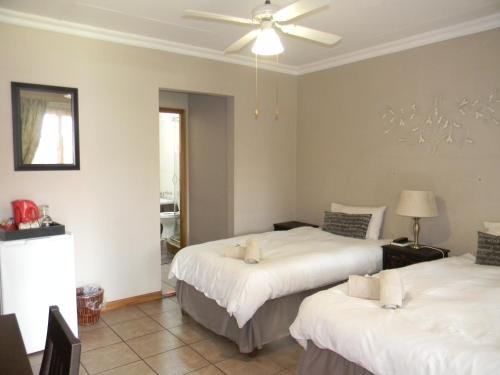 Фото Golden Fountain Guest House