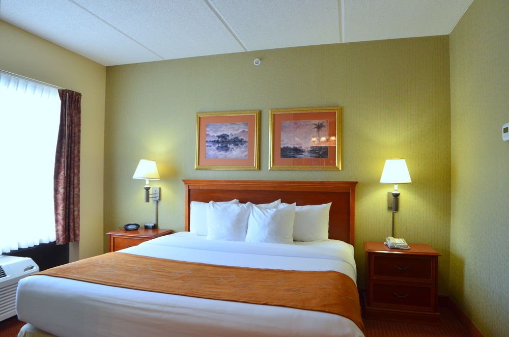 Фото Comfort Suites Northlake