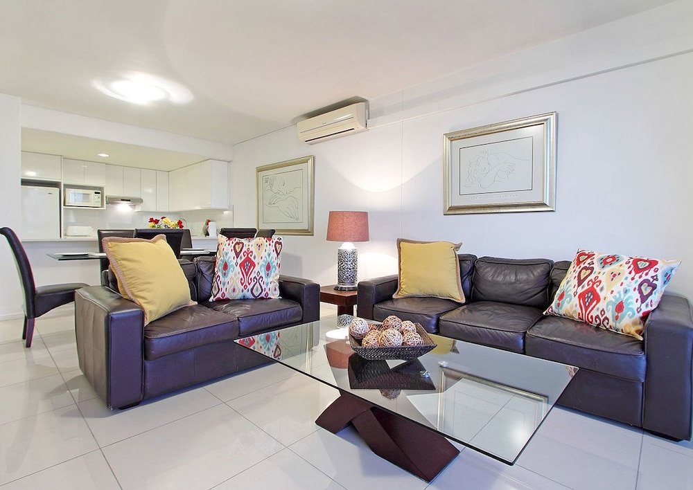 Фото Dolphin Beach Hotel