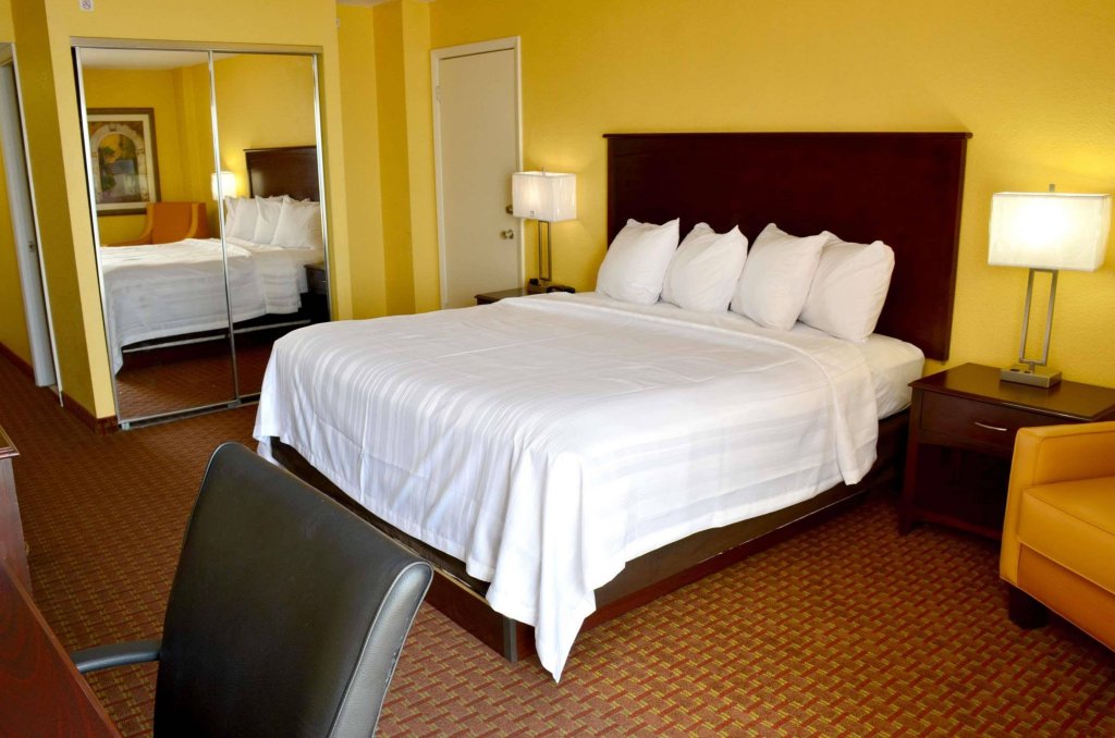 Фото Best Western Plus Daytona Inn Seabreeze Oceanfront