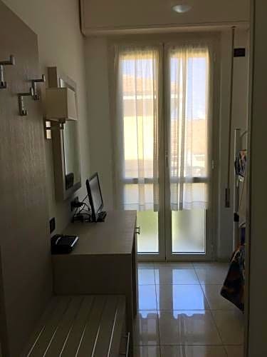 Фото Hotel Athena