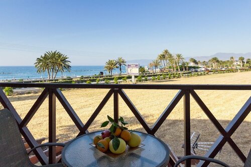 Гостиница G&e Beach Apartments в Латси