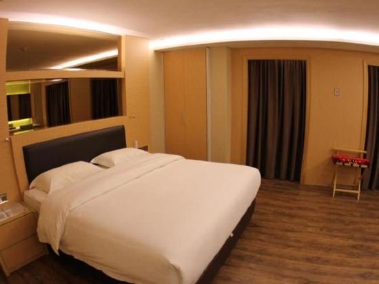 Фото Jc Mark Hotel