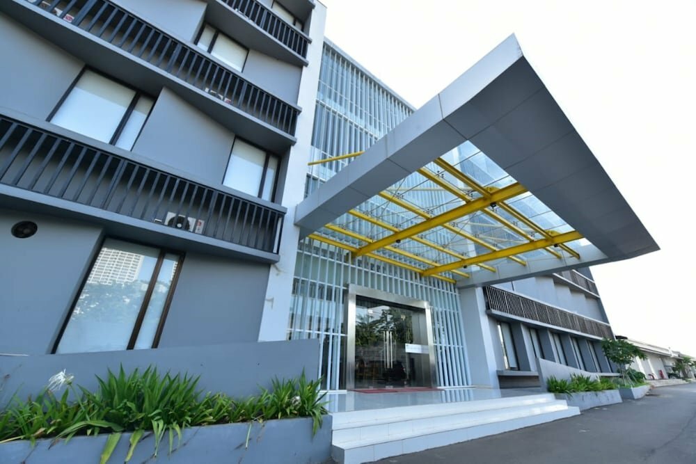 Hotel SleepZzz Hotel Pulomas, Jakarta, photo