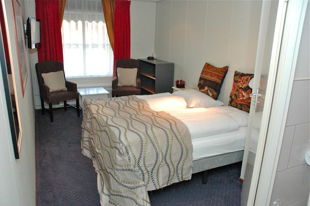 Фото отеля 4