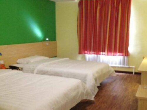 Гостиница 7 Days Inn Luoyang Longmen Avenue Normal College Hotel