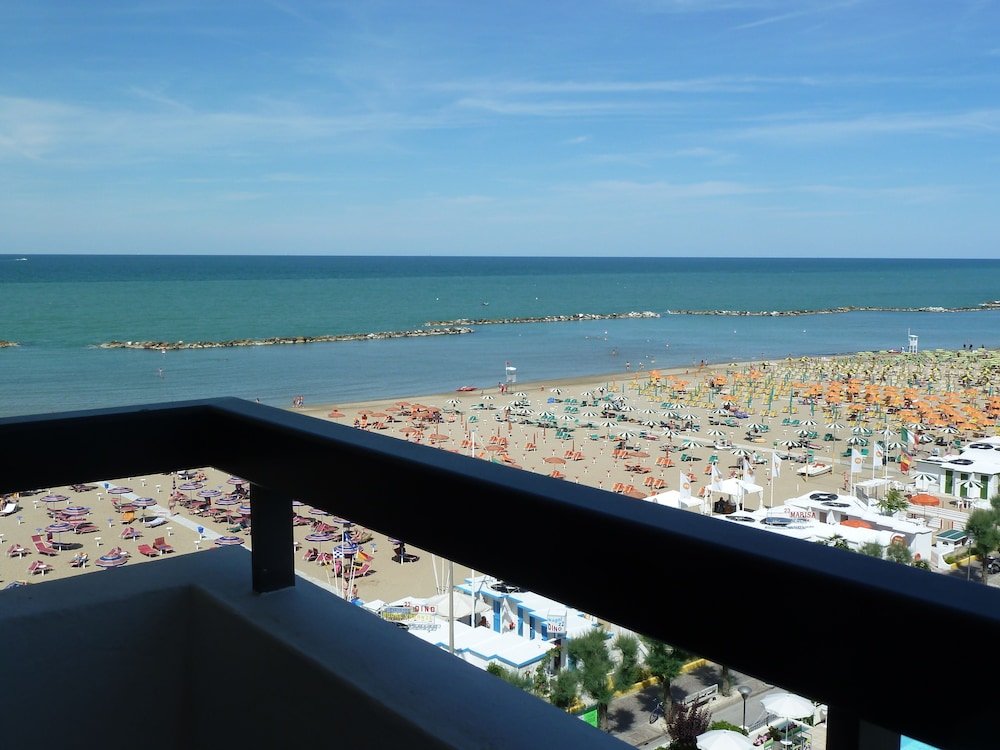 Фото Hotel Napoleon