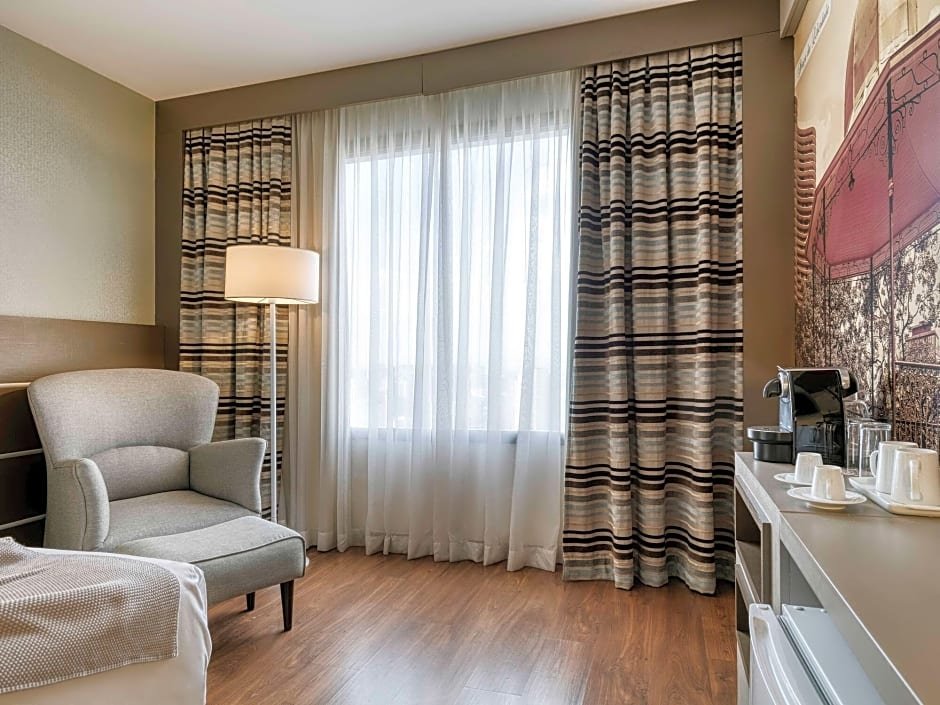 Фото Mercure Belo Horizonte Lourdes