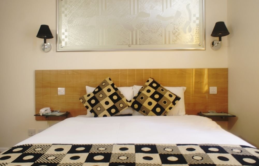 Фото Westpoint Hotel