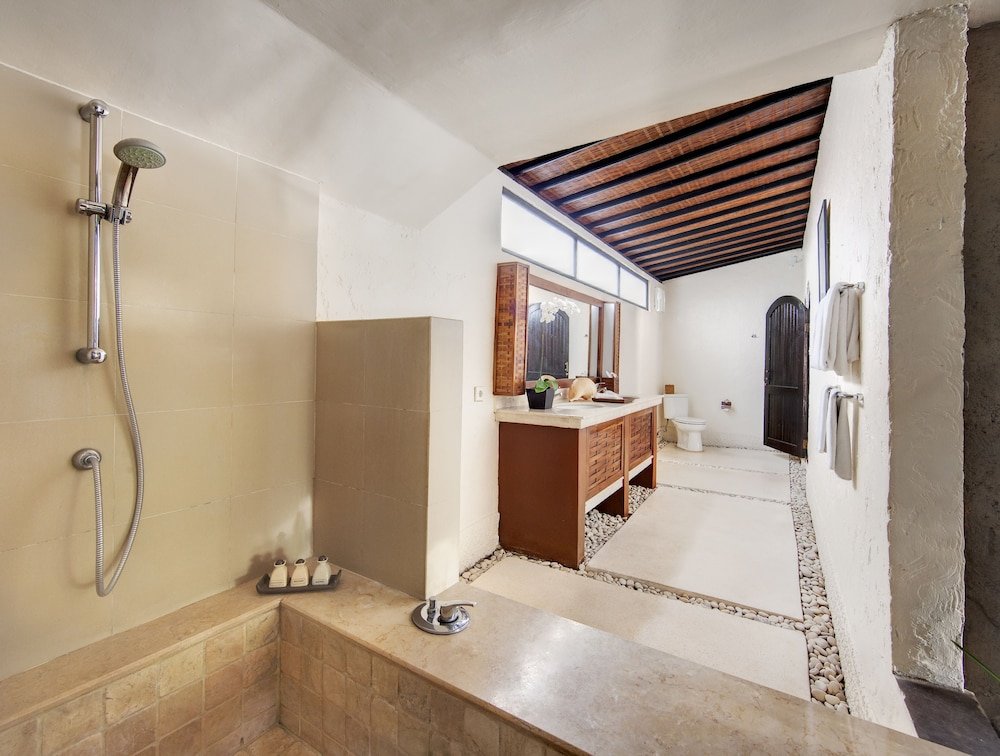 Фото Impiana Private Villas Seminyak