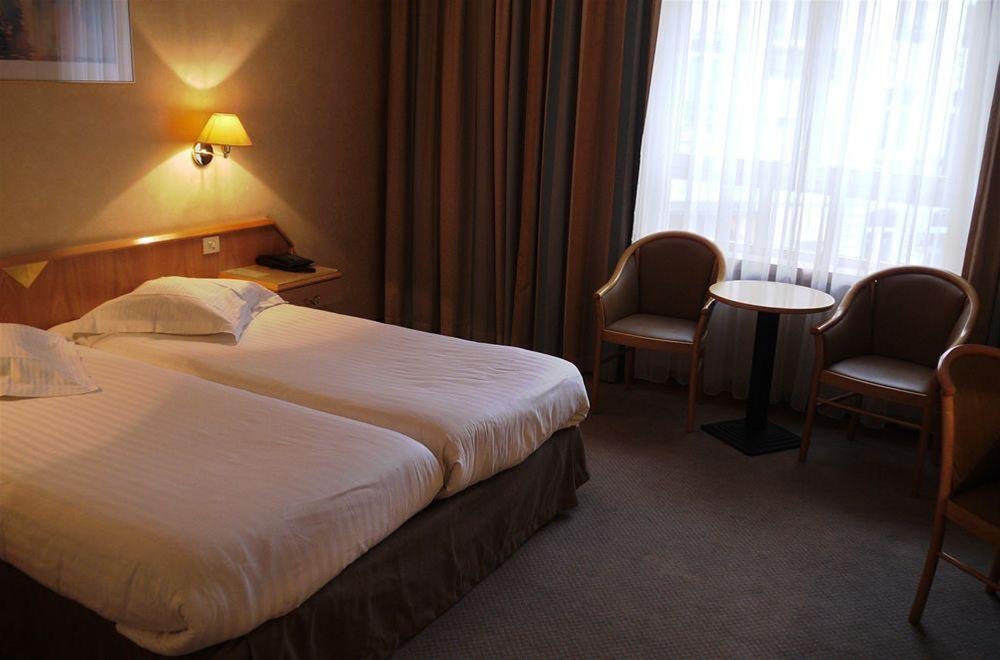 Фото Hilton Garden Inn Brussels City Centre