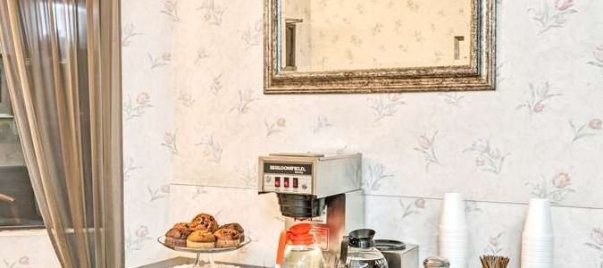 Фото Vantage Point Inn Woodland Hills