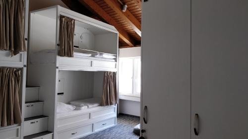 Фото Downtown Boutique Hostel