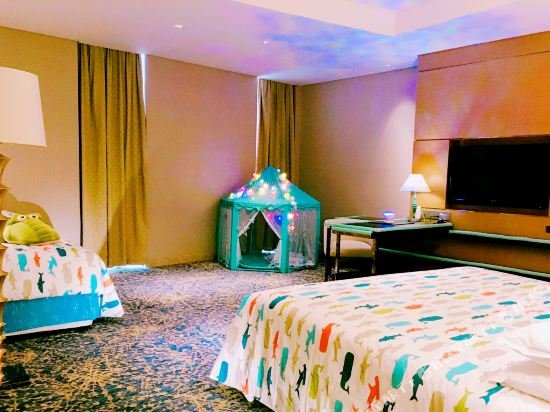 Фото Sheraton Changchun Jingyuetan Hotel