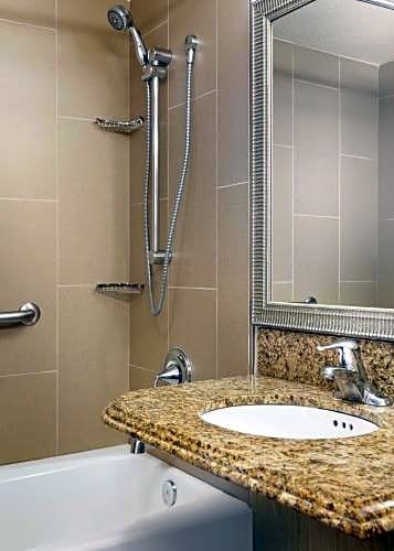 Фото Holiday Inn Resort: Galveston-On The Beach, an Ihg Hotel