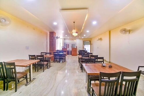 Гостиница Oyo 76212 Hotel Shiv Pratap