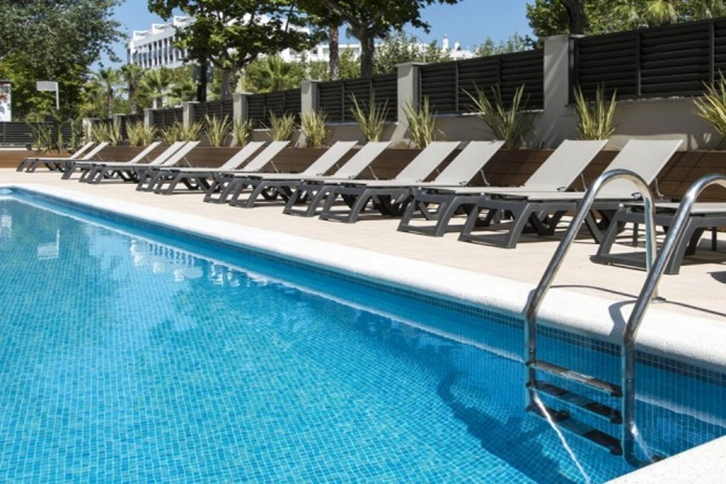 Фото Hotel California Garden