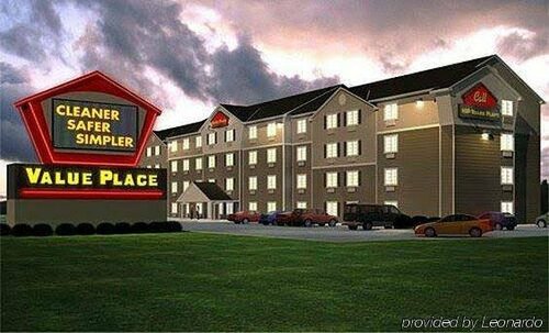 Гостиница WoodSpring Suites Evansville East