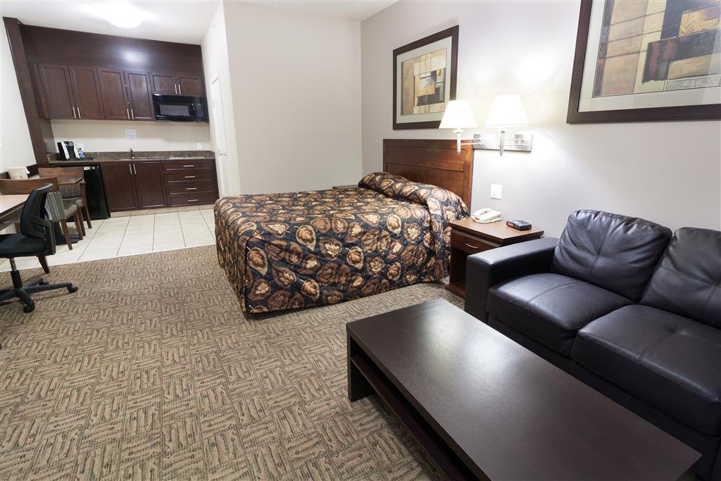 Фото BCMInns Lac La Biche