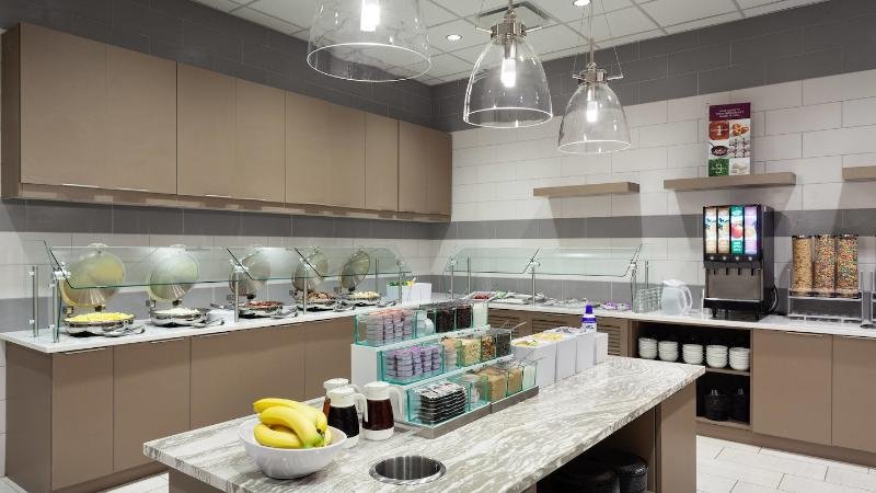 Фото SpringHill Suites by Marriott Orlando at Millenia