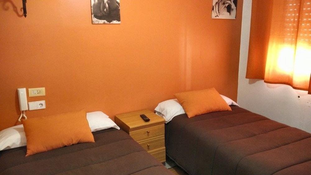 Фото Porta Nova Apartamentos