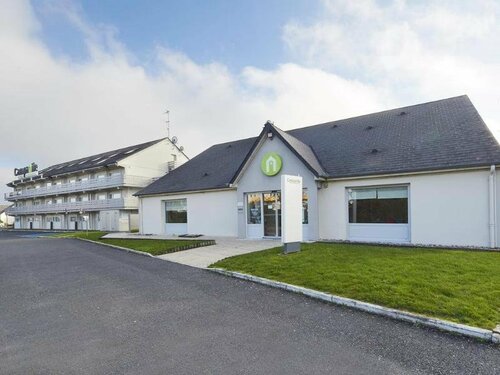 Гостиница Campanile Tours Nord в Шиноне