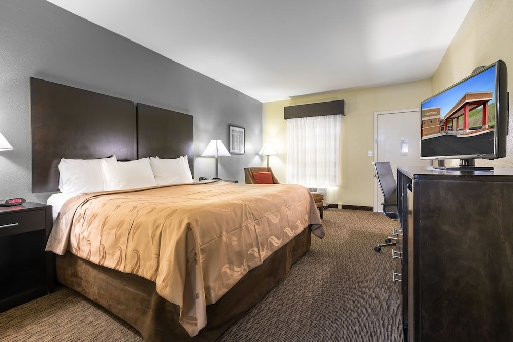 Фото Quality Inn Asheville Downtown Tunnel Road