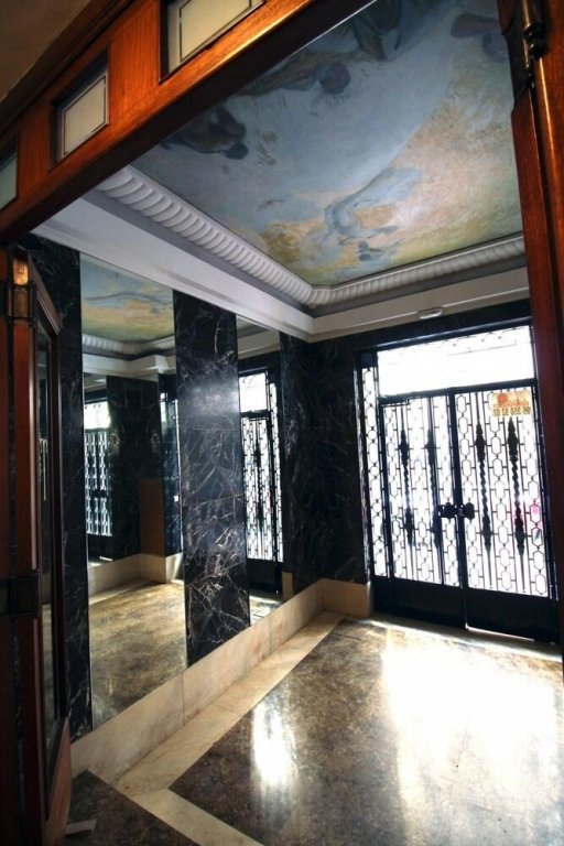 Фото Apartamentos Travel Habitat Ayuntamiento