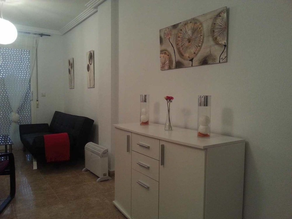 Фото 2 Bedroom Apartment in The Center
