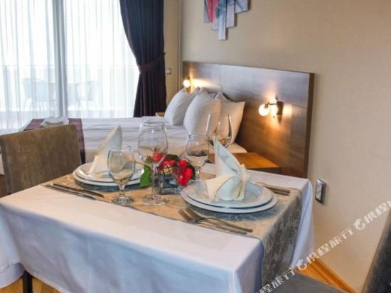 Фото Park Lakeside Ohrid