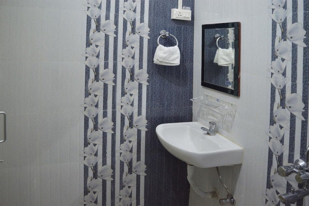 Фото Oyo 10180 Hotel Value