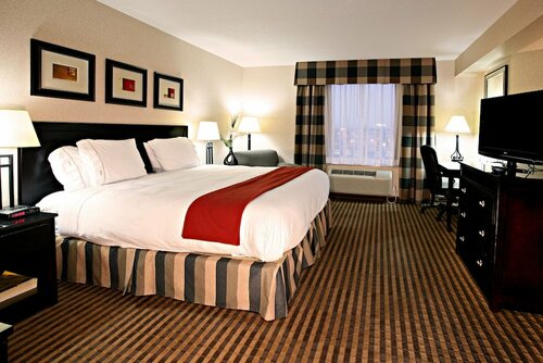 Гостиница Newmarket Hotel & Suites в Ньюмаркете