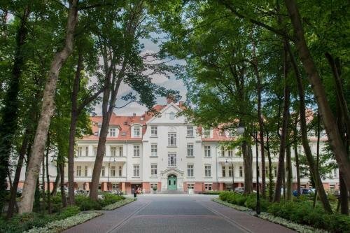 Гостиница Apartament Mateusz Cesarskie Ogrody в Свиноуйсьце