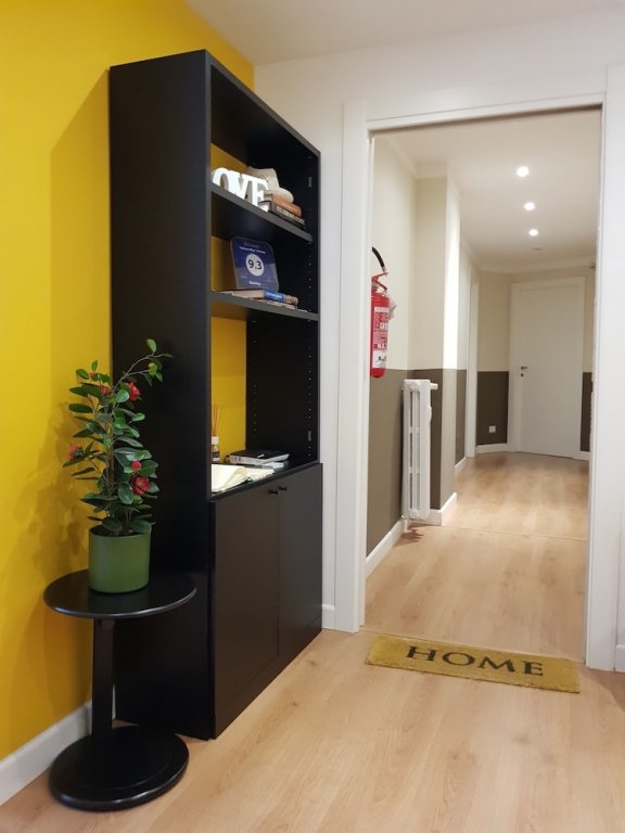 Фото Vatican May's House