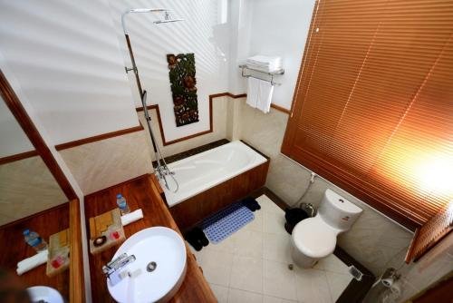 Фото Hotel Thipaw