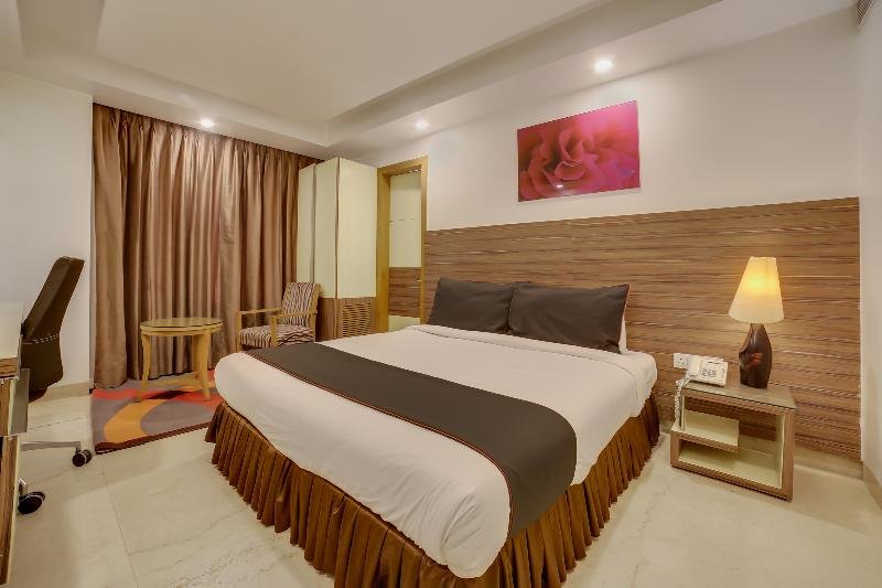 Фото Iris Park Hotel